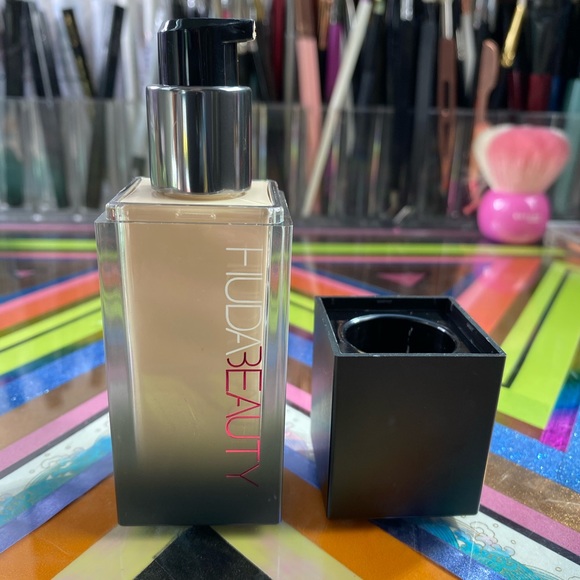 HUDA BEAUTY Other - Huda Beauty Faux Filter Foundation in Milkshake HUDA BEAUTY Other - Huda Beauty Faux Filter Foundation in Milkshake